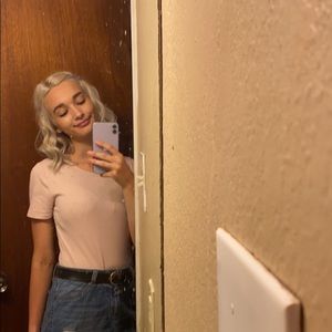 Meet your Posher, Victoria